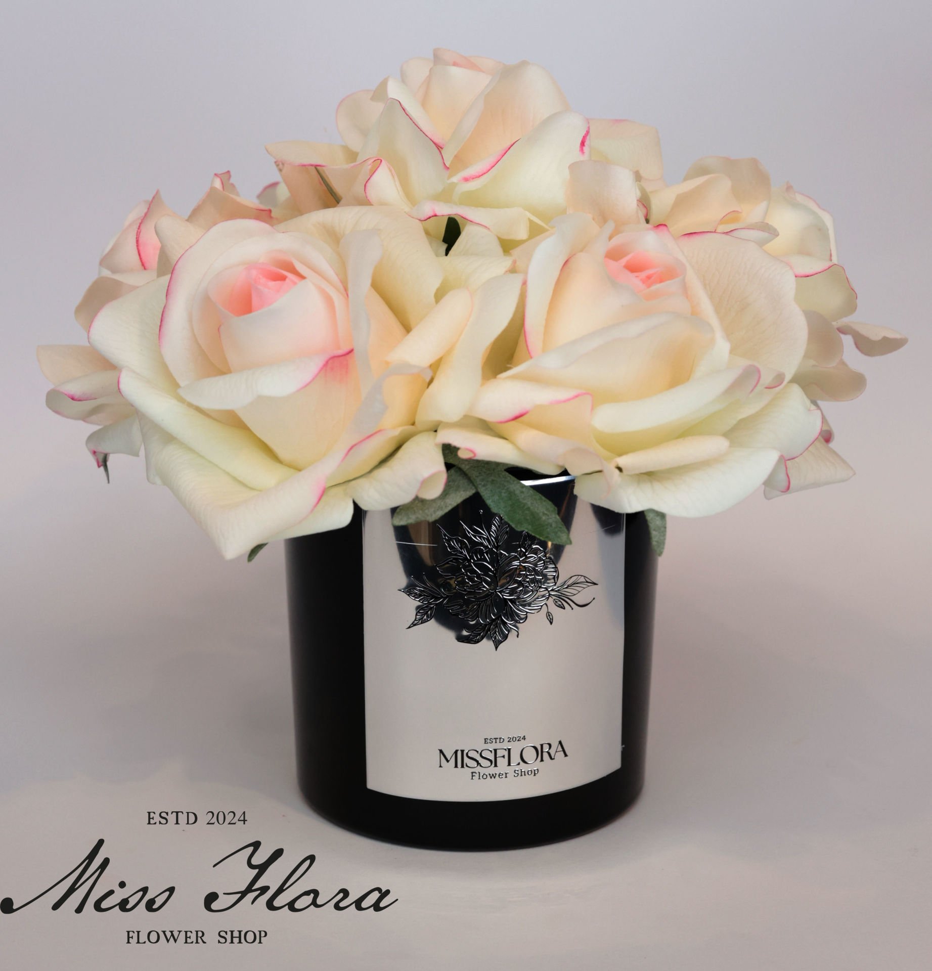 Gümüş Siyah Cam Allıklı 7 Güllü Oda Kokusu