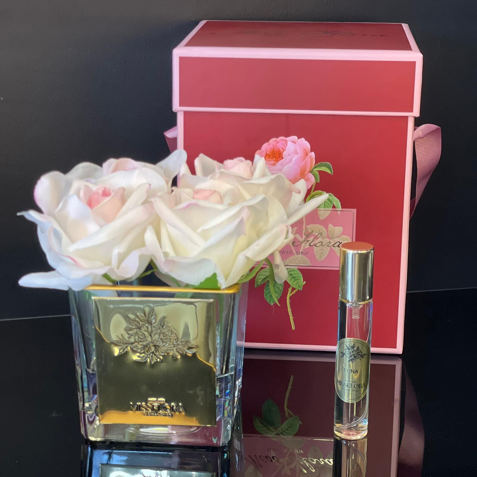 Gold Allıklı 4 Güllü Oda Kokusu